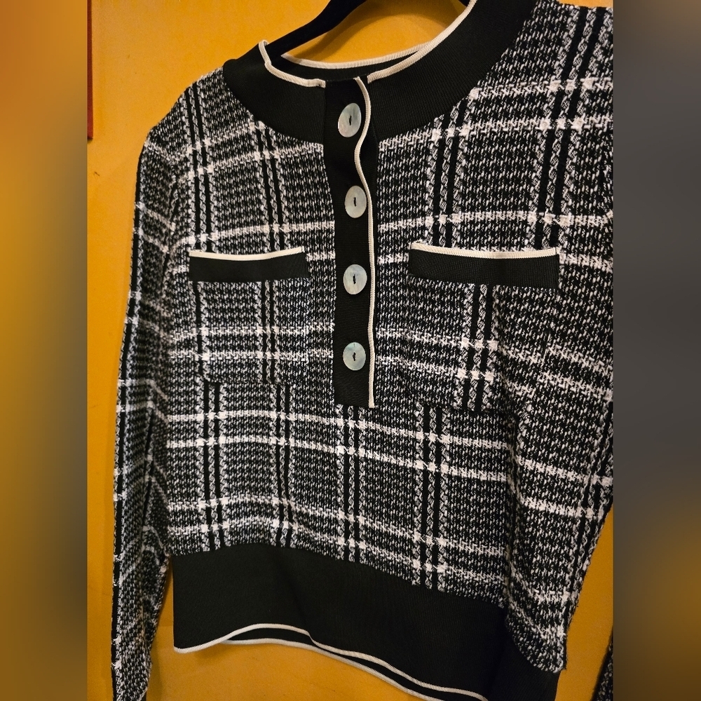 Zara Black and White Plaid Sweater